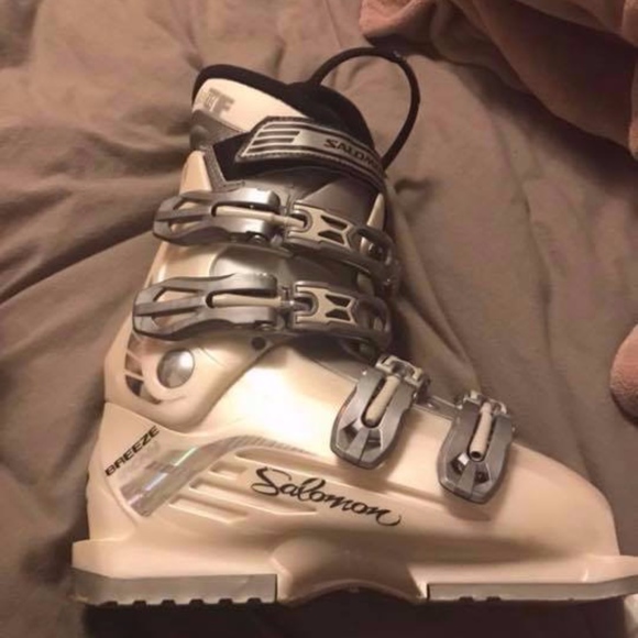 salomon ski shoes